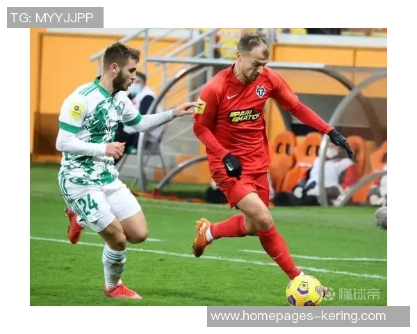 坦波夫与莫斯科迪纳摩的激烈对决揭示足球战术的深度与魅力 坦波夫与莫斯科迪纳摩的激烈对决揭示足球战术的深度与魅力